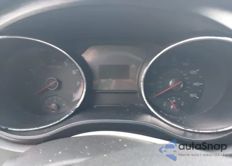 2016 Kia Sedona L z USA, uszkodzony, nr VIN KNDMA5C17G6174008